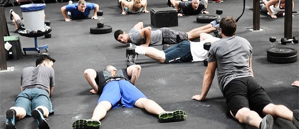 Берпи – комплекс упражнений на выносливость и одновременное сжигание лишних киллограмм